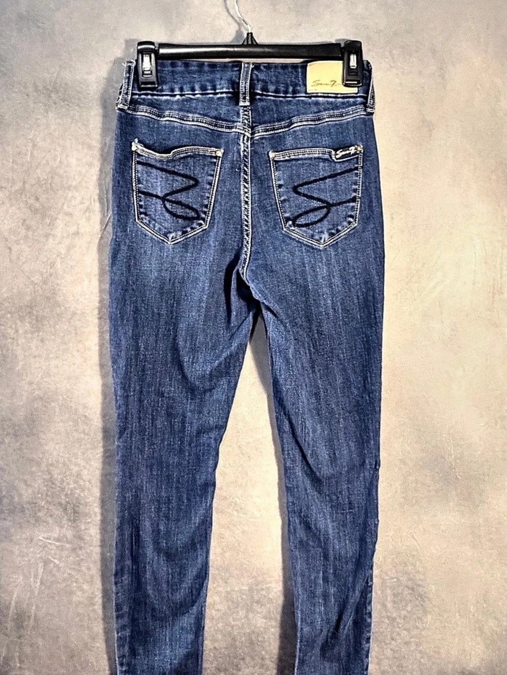 Seven7 Skinny Jeans in Blue Size 4